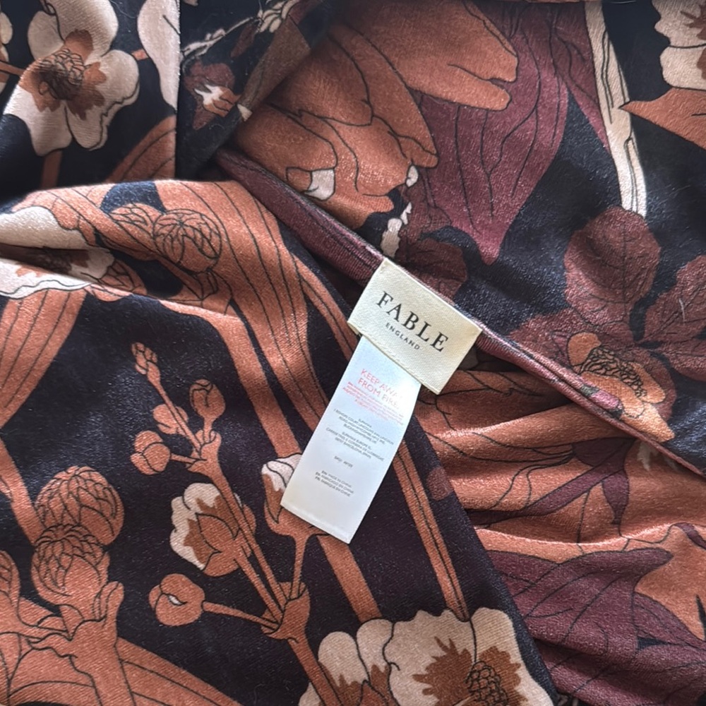 Fable England Deco Bloom Black Scarf NEW